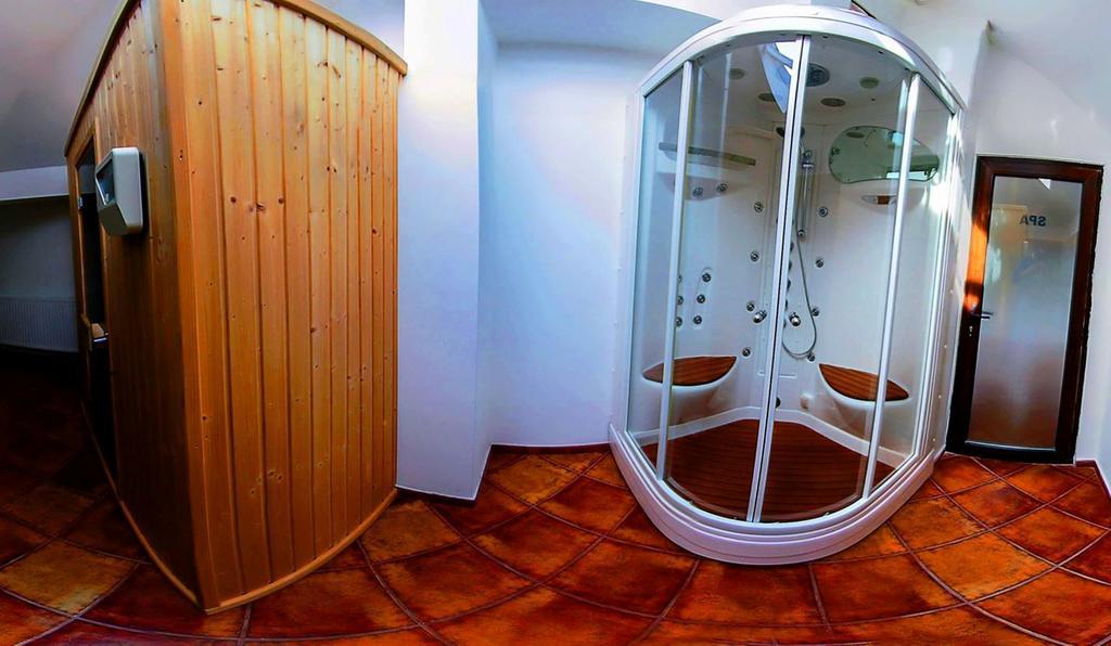 Casa Cartianu Hotel Targu Jiu Luaran gambar
